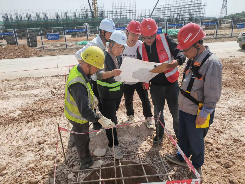 陜煤建設(shè)天工公司：“黨建＋”匯聚磅礴力量，驅(qū)動(dòng)高質(zhì)量發(fā)展新引擎